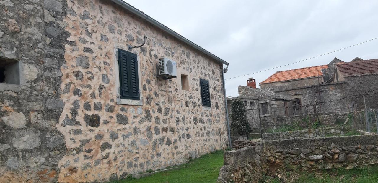 Apartman Bogdan Jelsa  Exteriör bild